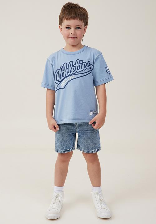 Cotton On - Jonny short sleeve print tee - dusty blue/athletics 12