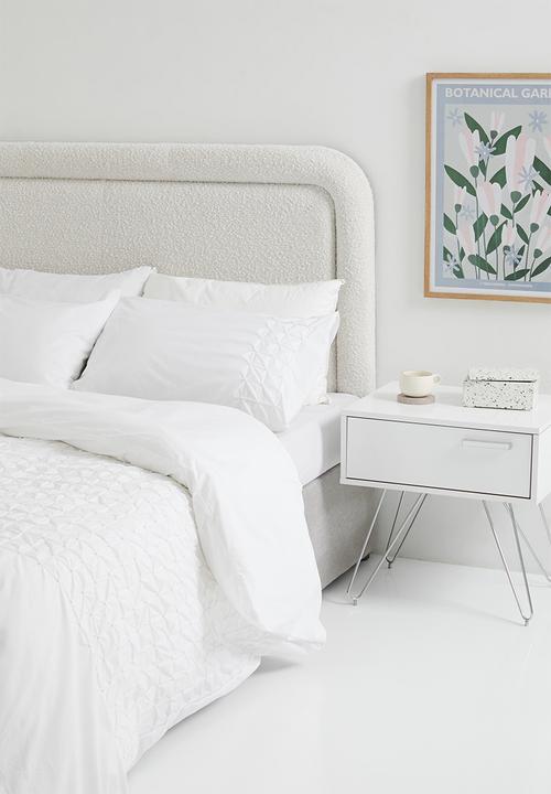 Sheraton Textiles - Harper 200TC cotton embroidered duvet set - white