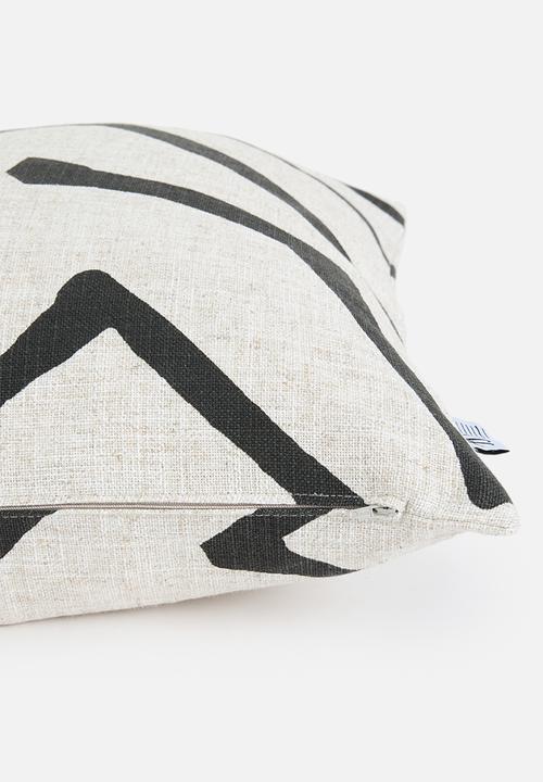 Sixth Floor - Auralight cushion cover - black