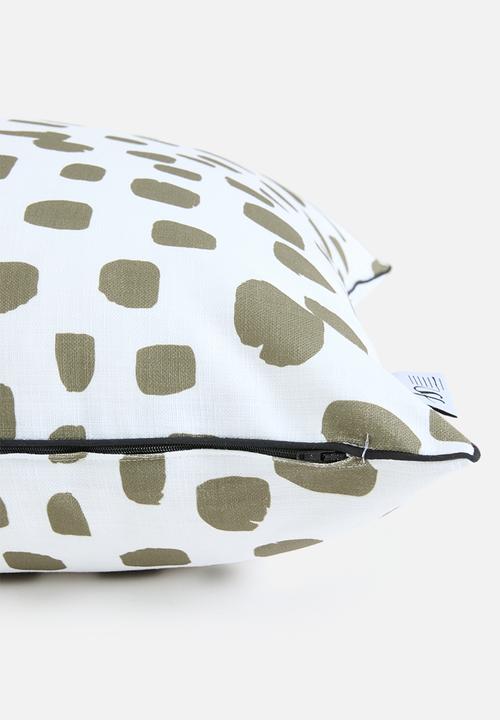 Sixth Floor - Raya cushion cover - olive