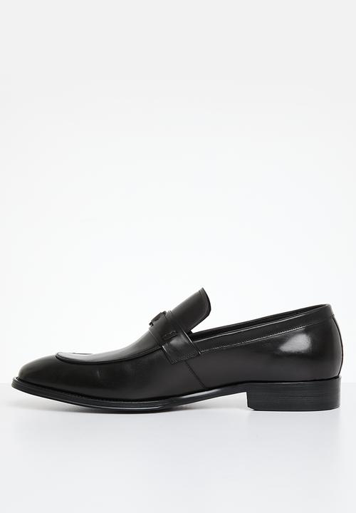 POLO - Circle pony trim penny loafer - black