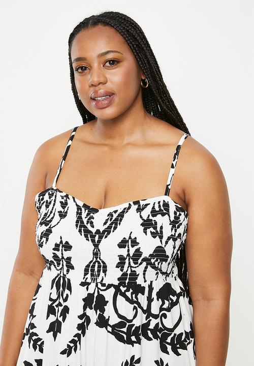 Me&B - Plus the shirred bodice maxi sundress - white