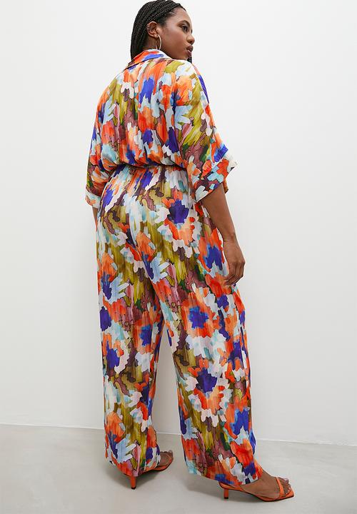 Superbalist - Relaxed printed short sleeve jumpsuit -Abstract colour smudge 