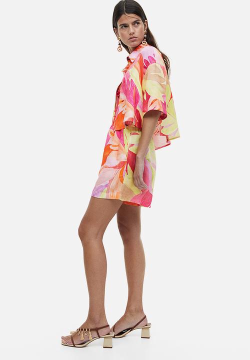 H&M - Pull-on shorts - pink leaf-patterned