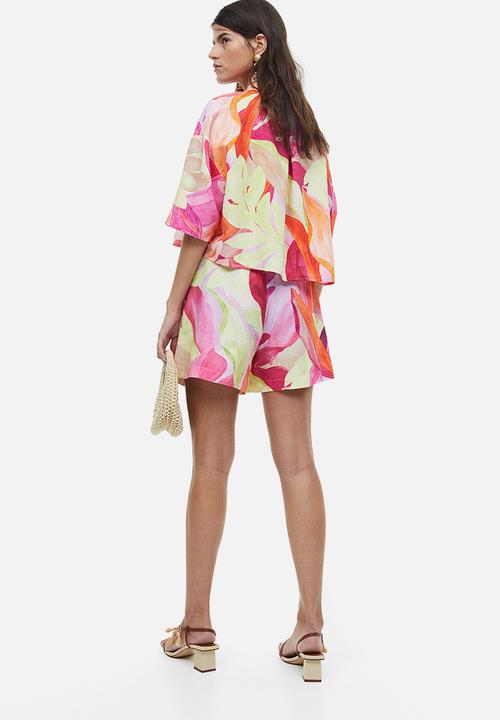 H&M - Pull-on shorts - pink leaf-patterned