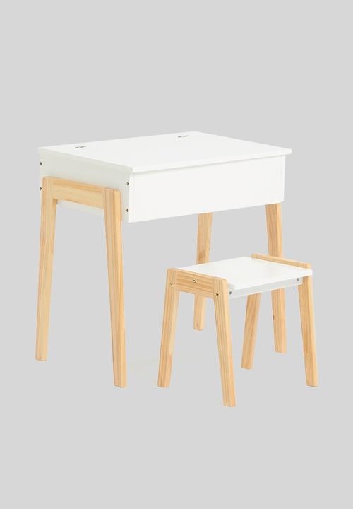 Sixth Floor - Naga table & chair - white