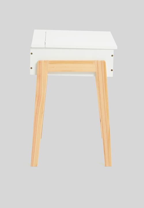 Sixth Floor - Naga table & chair - white