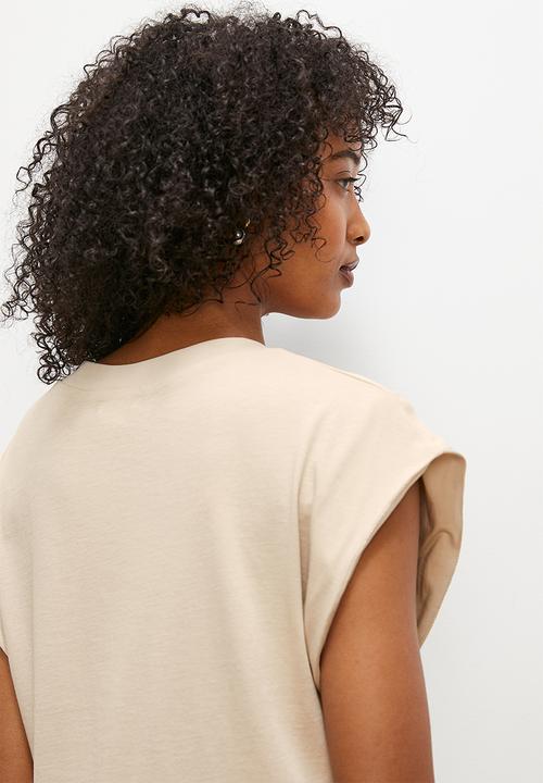 edit - V neck tee - stone