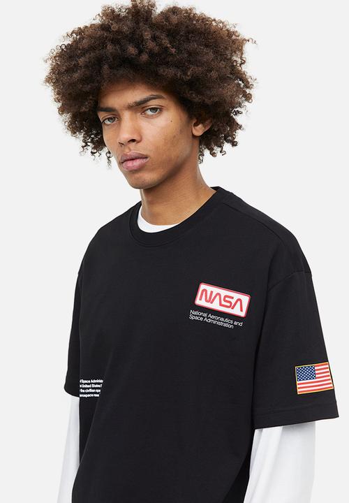 H&M - Relaxed fit T-shirt - black nasa