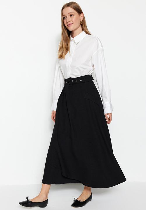 Trendyol - Modest belted midi skirt - black