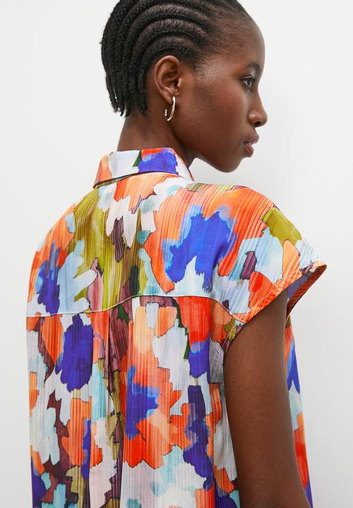 Superbalist - Grown on sleeve printed shirt - red graphic