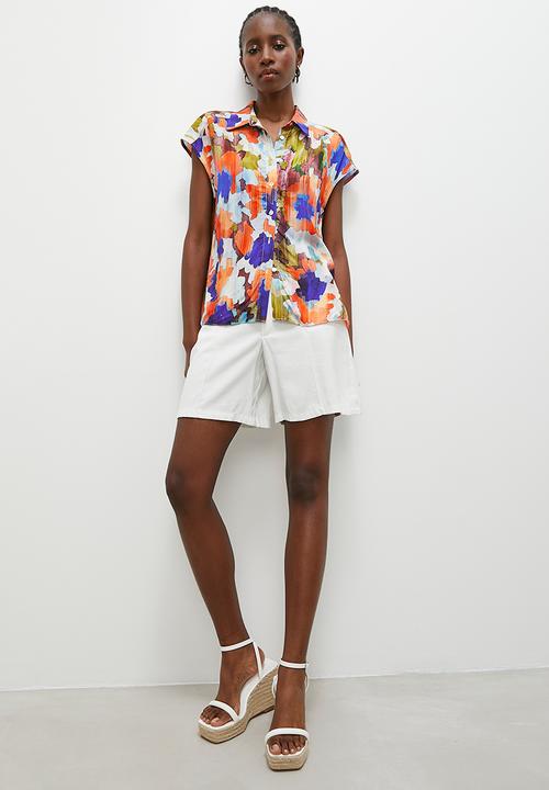 Superbalist - Grown on sleeve printed shirt - red graphic