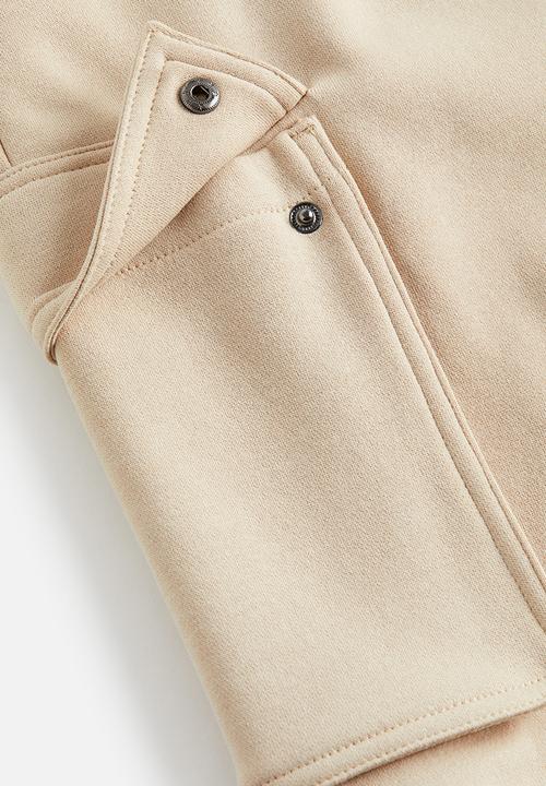 H&M - Relaxed fit printed cargo sweat shorts - beige los angeles