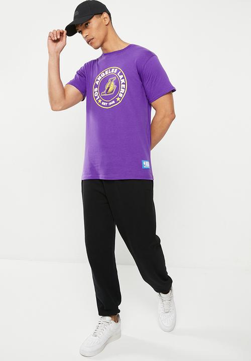 NBA - Men's core badge print T-shirt - Lakers  - purple