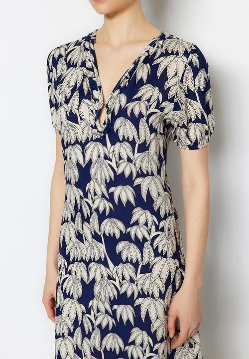 Trendyol - Floral printed midi dress - dark blue