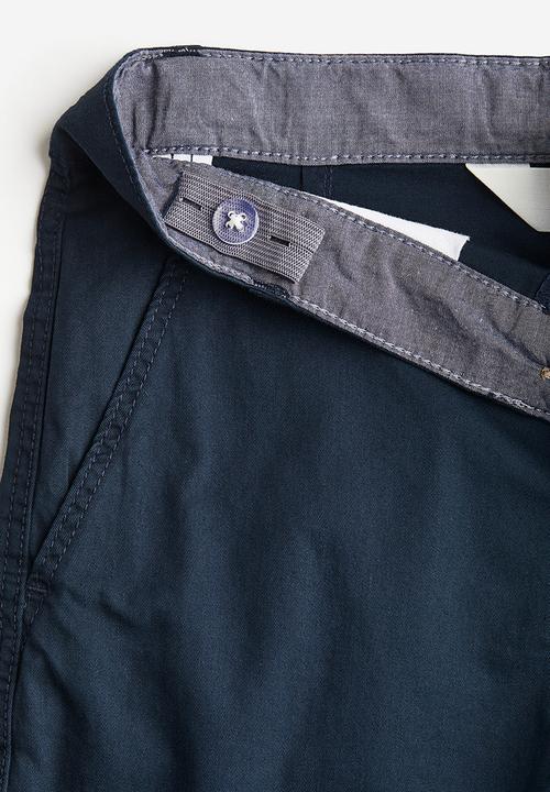 H&M - Cotton chino shorts - navy blue 