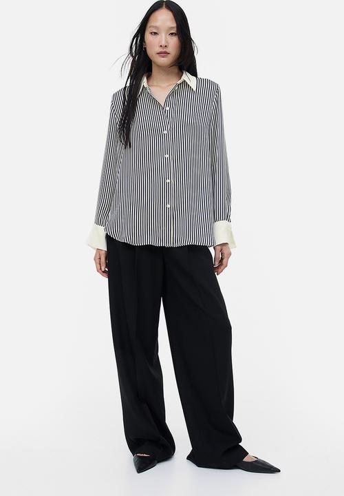 H&M - Pointed collar shirt - dark grey striped