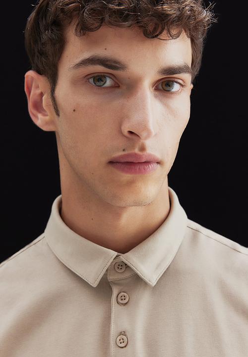H&M - Slim fit polo shirt - light beige
