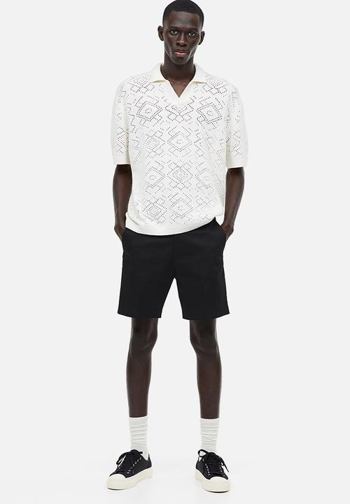 H&M - Regular fit chino shorts - black