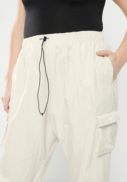 Nike - Plus Nike Sportswear Women's Woven Cargo Trouser - Orewood/Sail