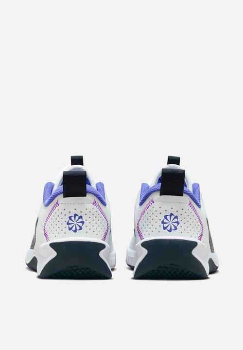 Nike - Nike omni multi-court - white/dark obsidian-lt ultramarine