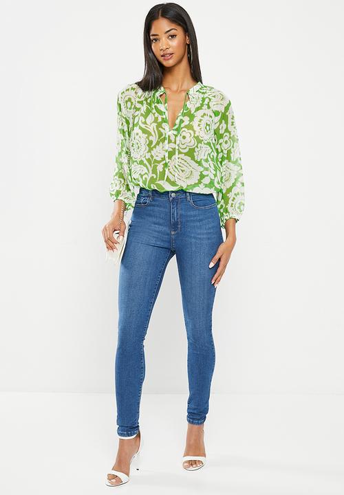 SISSY BOY - Go with the flow: blouse with elasticated neckline - green print