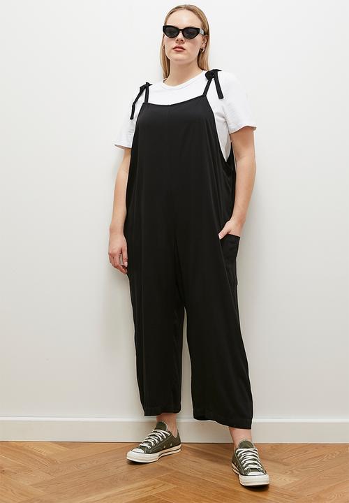edit - Twill relaxed tapered dungaree - black