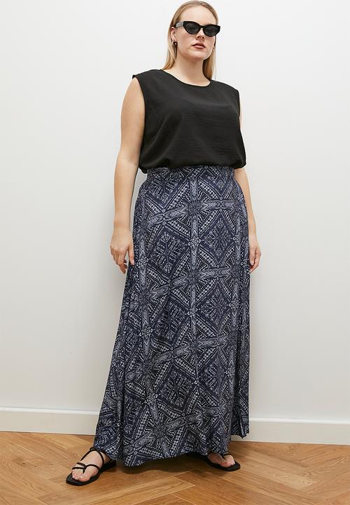 edit - Maxi skirt with slit - indigo boho craft