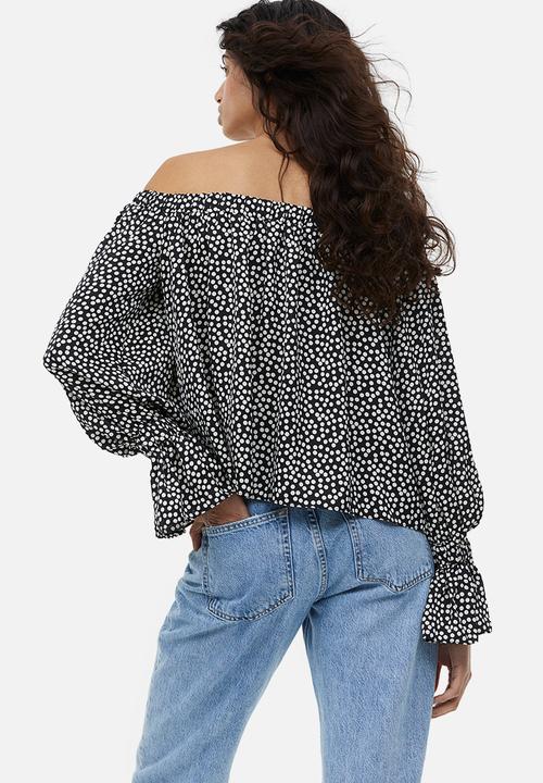 H&M - Satin off-the-shoulder blouse - black/spotted
