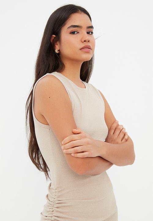 Trendyol - Mini side ruched knit dress - beige