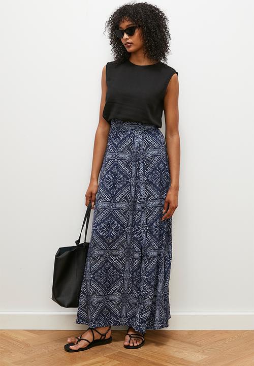 edit - Maxi skirt with slit - indigo boho craft