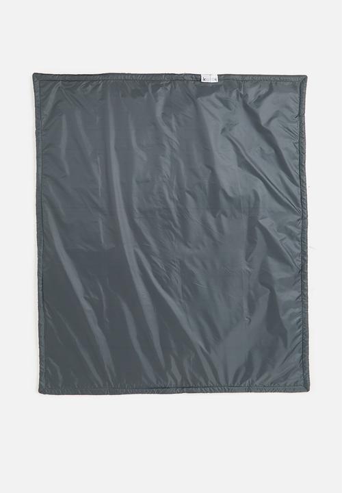 Sixth Floor - Selam picnic mat - green