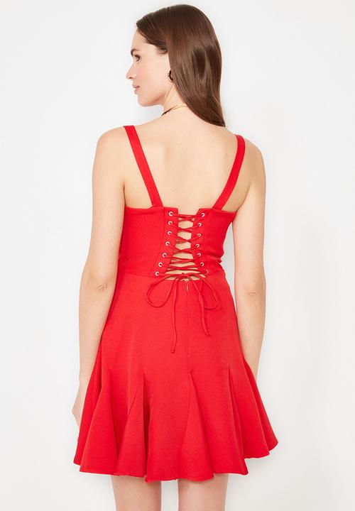 Trendyol - Mini sweeheart skater dress - red