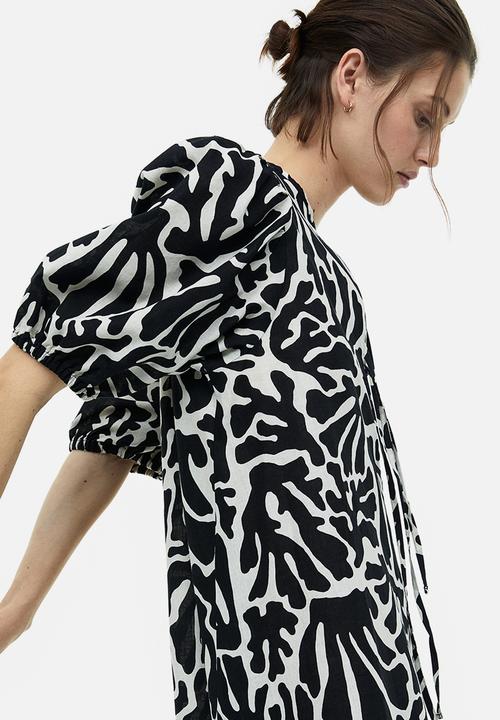 H&M - Tie-detail linen-blend dress - black/patterned