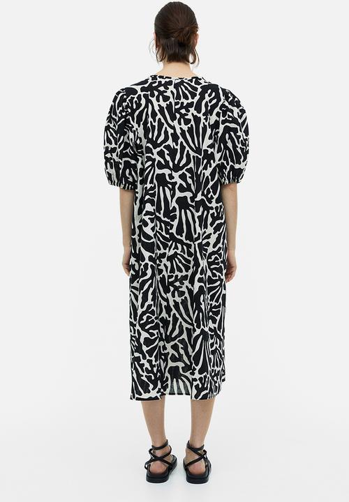 H&M - Tie-detail linen-blend dress - black/patterned