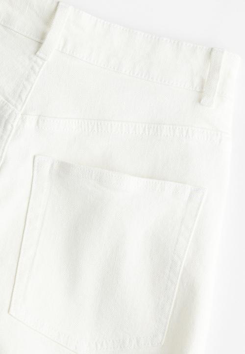 H&M - High-waisted denim shorts - white
