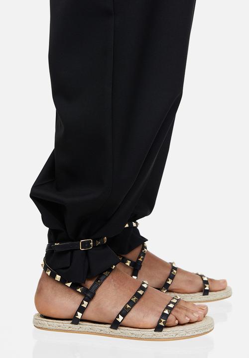 H&M - Studded sandals - black 