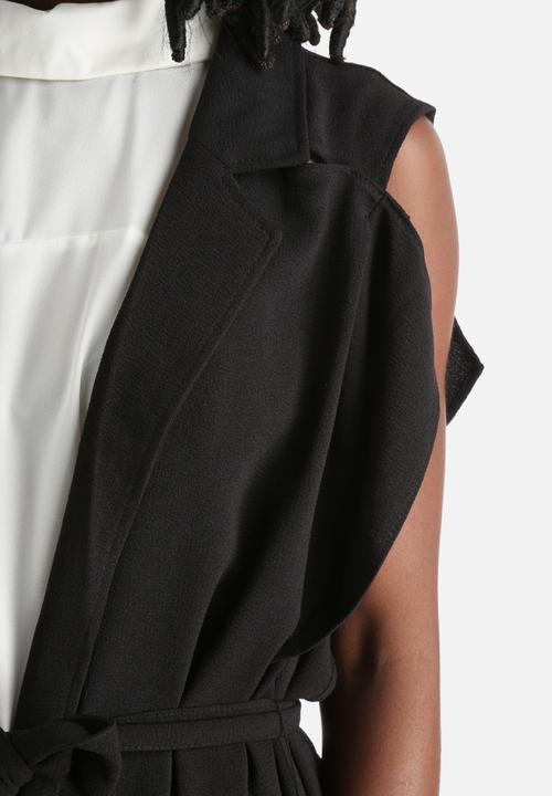 Vero Moda - Glow Slit Sleeveless Blazer 
