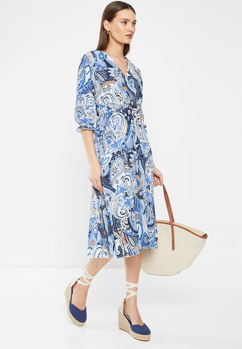 HAILYS - V-neck midi dress - denim diverse