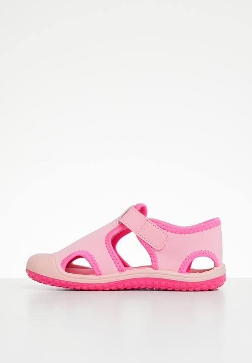 SOVIET - K singh - pink & fuchsia