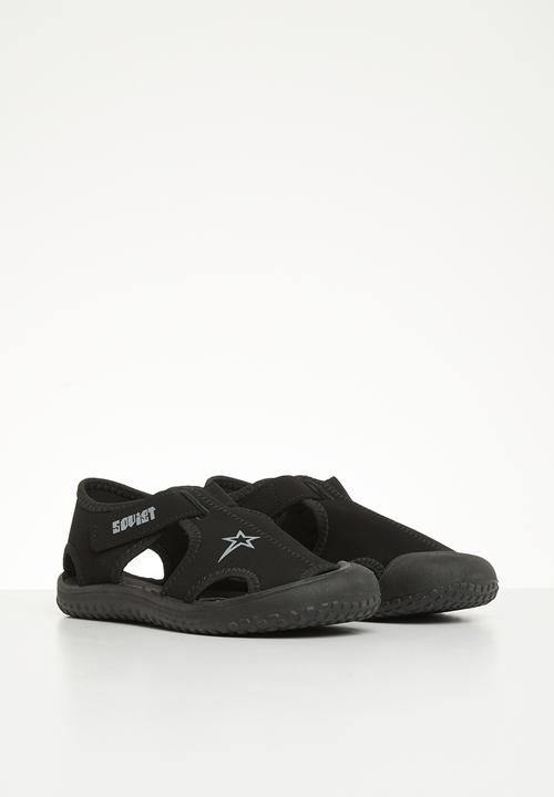 SOVIET - K singh - black mono