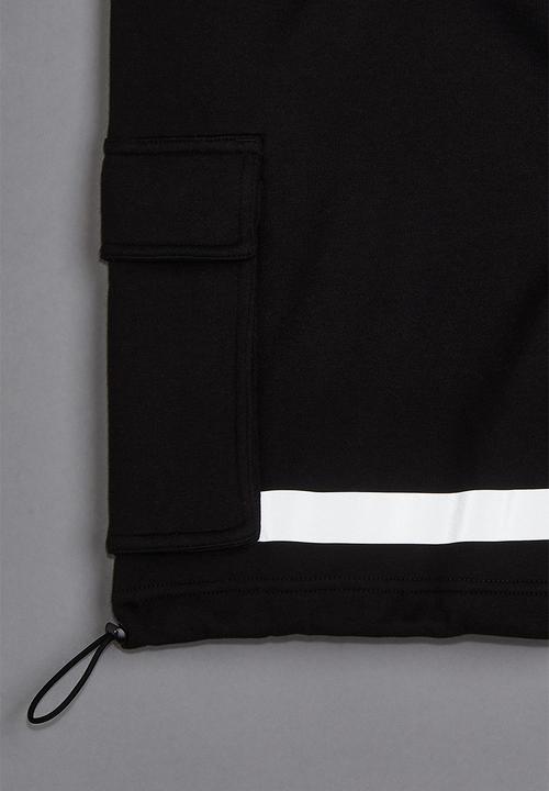 H&M - Printed sweatshirt shorts - black nasa