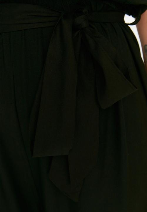 Trendyol - Curve v-neck short sleeve jumpsuit - black