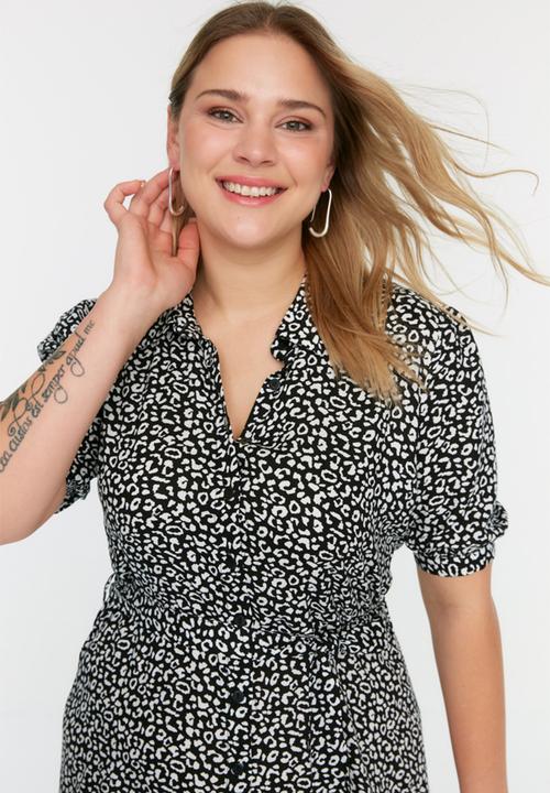 Trendyol - Curve floral shirt midi dress - multi