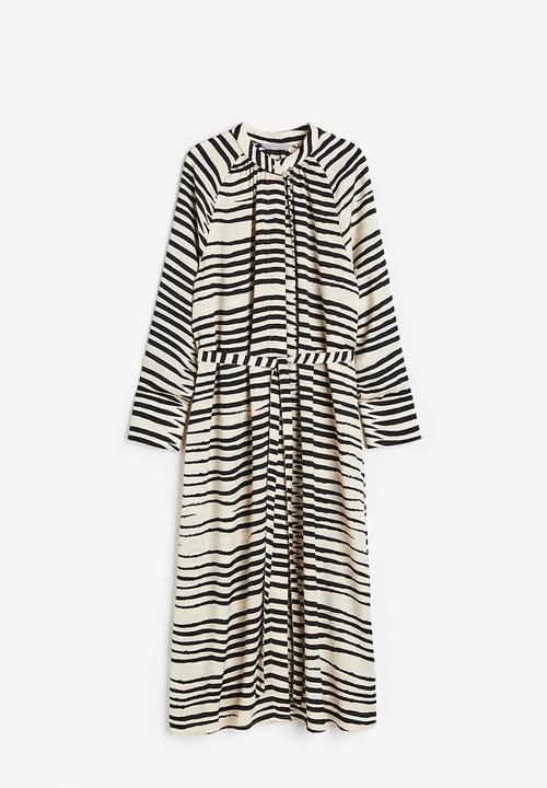 H&M - Tie-belt dress - cream zebra-print