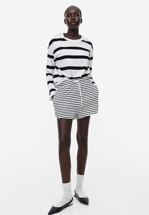 H&M - Sweatshirt shorts - white striped 