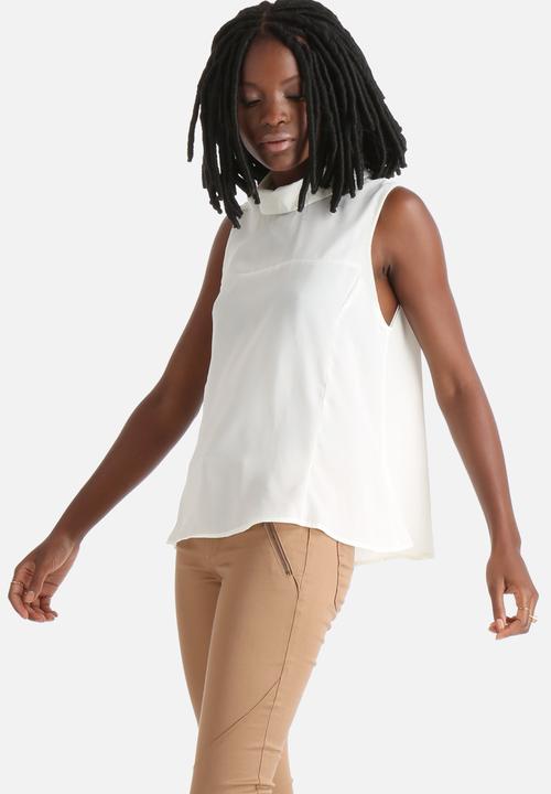 Vero Moda - Hip High Neck Top