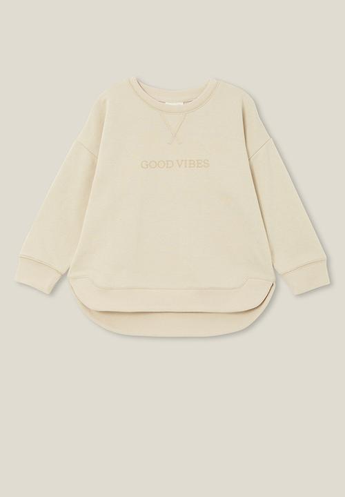 Cotton On - Dora scoop fleece crew - rainy day. good vibes