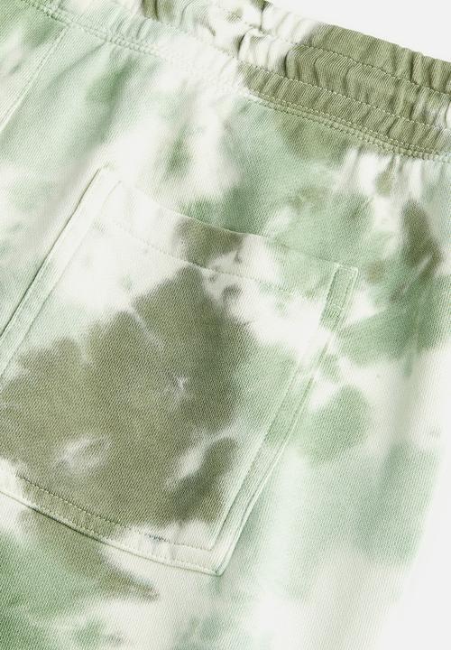 H&M - Relaxed fit printed sweatshorts - khaki green tie dye