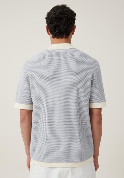 Cotton On - Pablo short sleeve shirt - baby blue border 